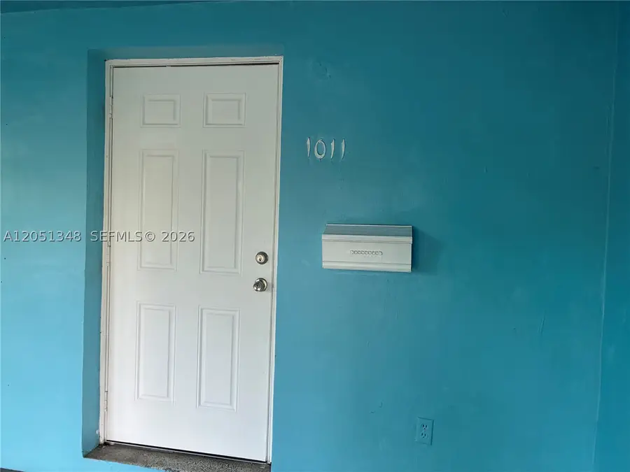 1011 NW 183rd Dr, Miami Gardens, FL 33169 - #2