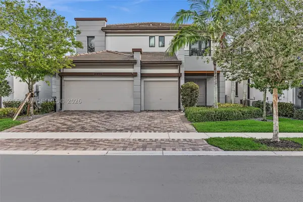 10855 Pacifica Way, Parkland, FL 33076