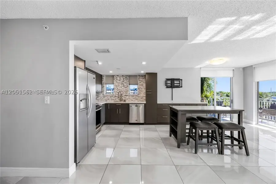16590 NE 26th Ave #502, North Miami Beach, FL 33160 - #3