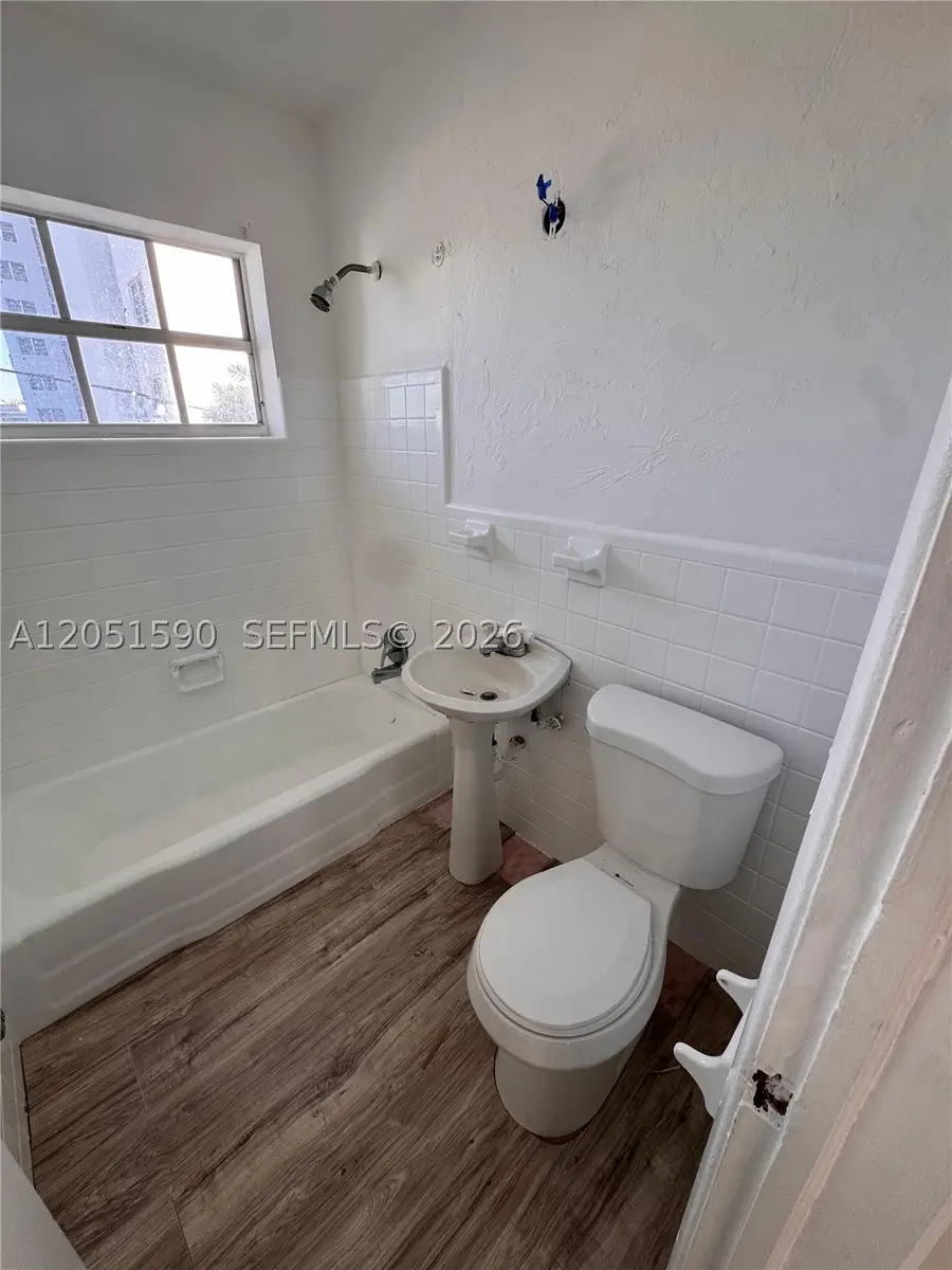 7800 Byron Ave, Miami Beach, FL 33141 - #3