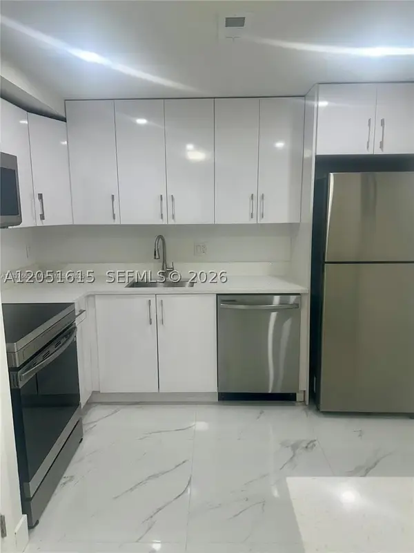 4166 Inverrary Dr #210, Lauderhill, FL 33319