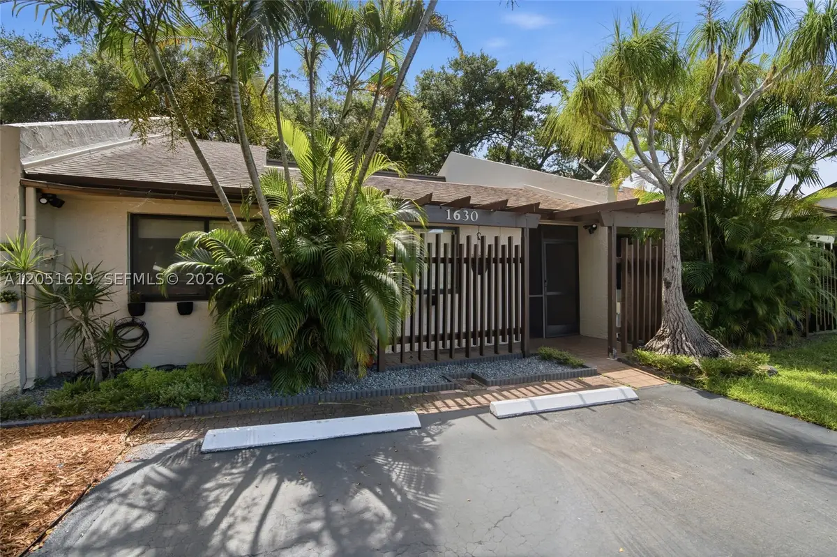 1630 NW 98th Ter, Pembroke Pines, FL 33024 - #1