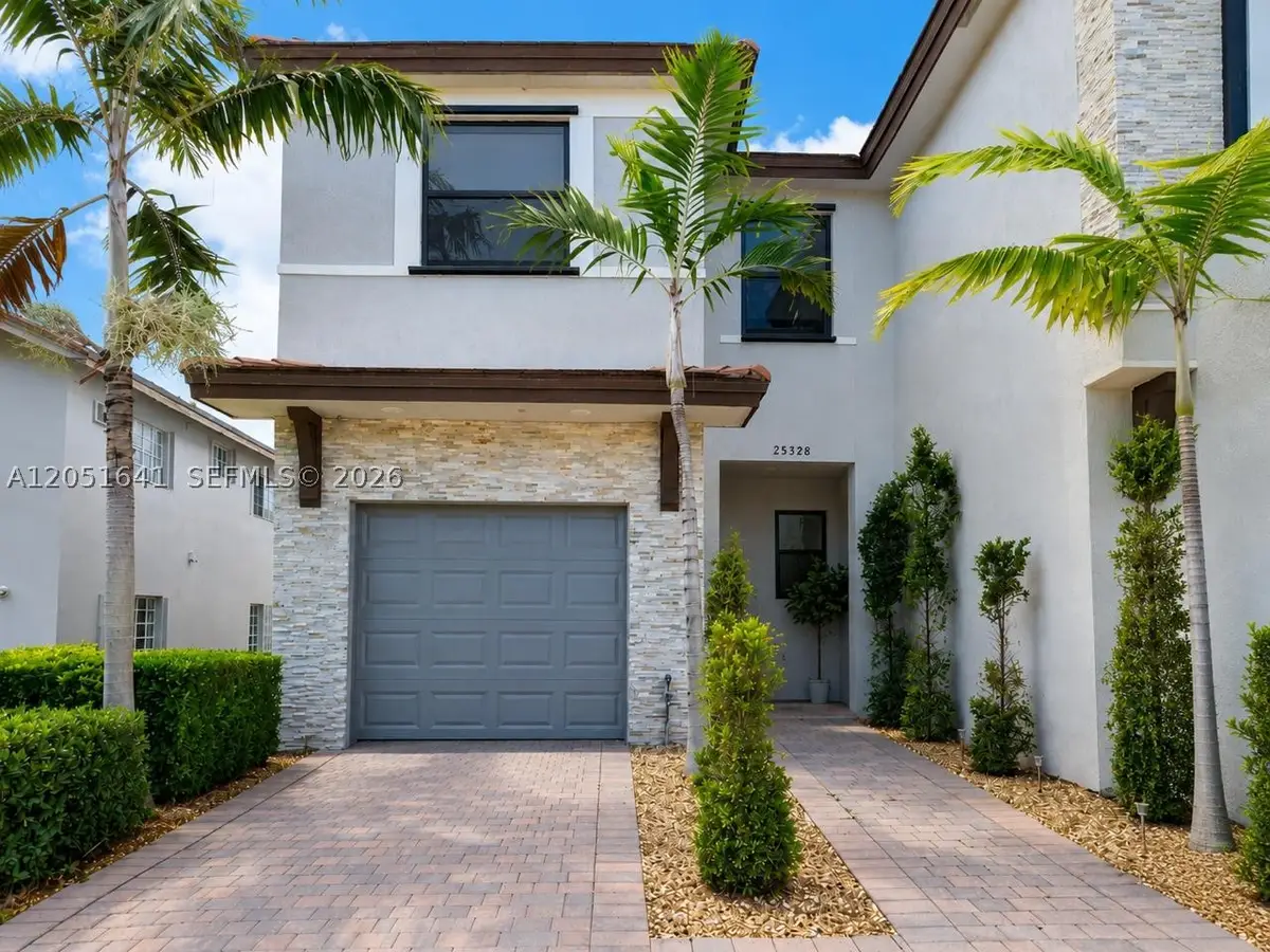 25328 SW 108th Ct, Homestead, FL 33032 - #1