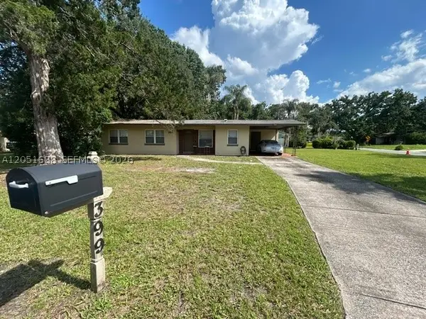 399 Beth Dr, Sanford, FL 32771