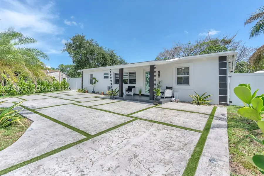 2830 NW 156th St, Miami Gardens, FL 33054 - #2