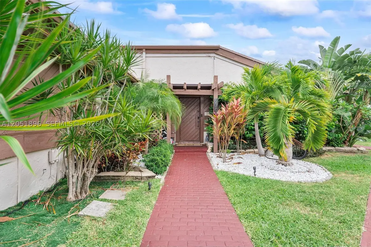 2707 S Parkview Dr, Hallandale Beach, FL 33009 - #1