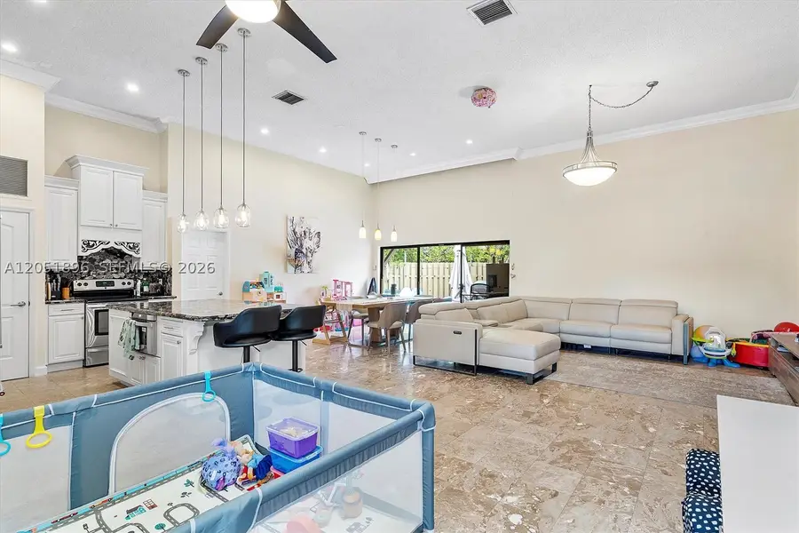 2707 S Parkview Dr, Hallandale Beach, FL 33009 - #3