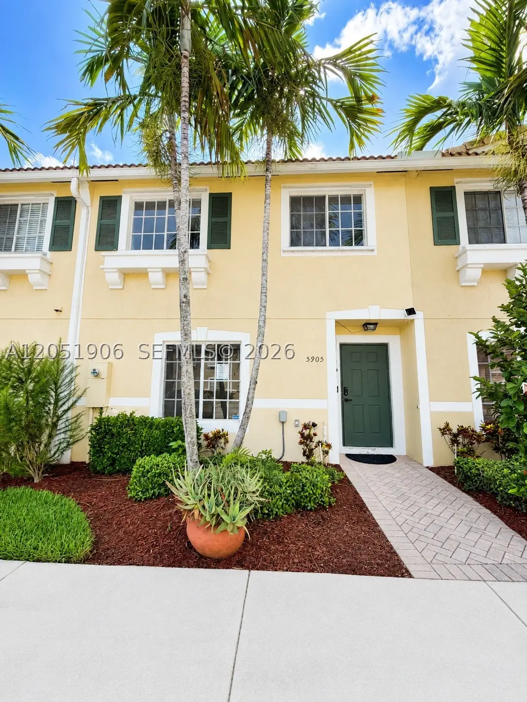 5905 Manchester Way, Tamarac, FL 33321 - #1