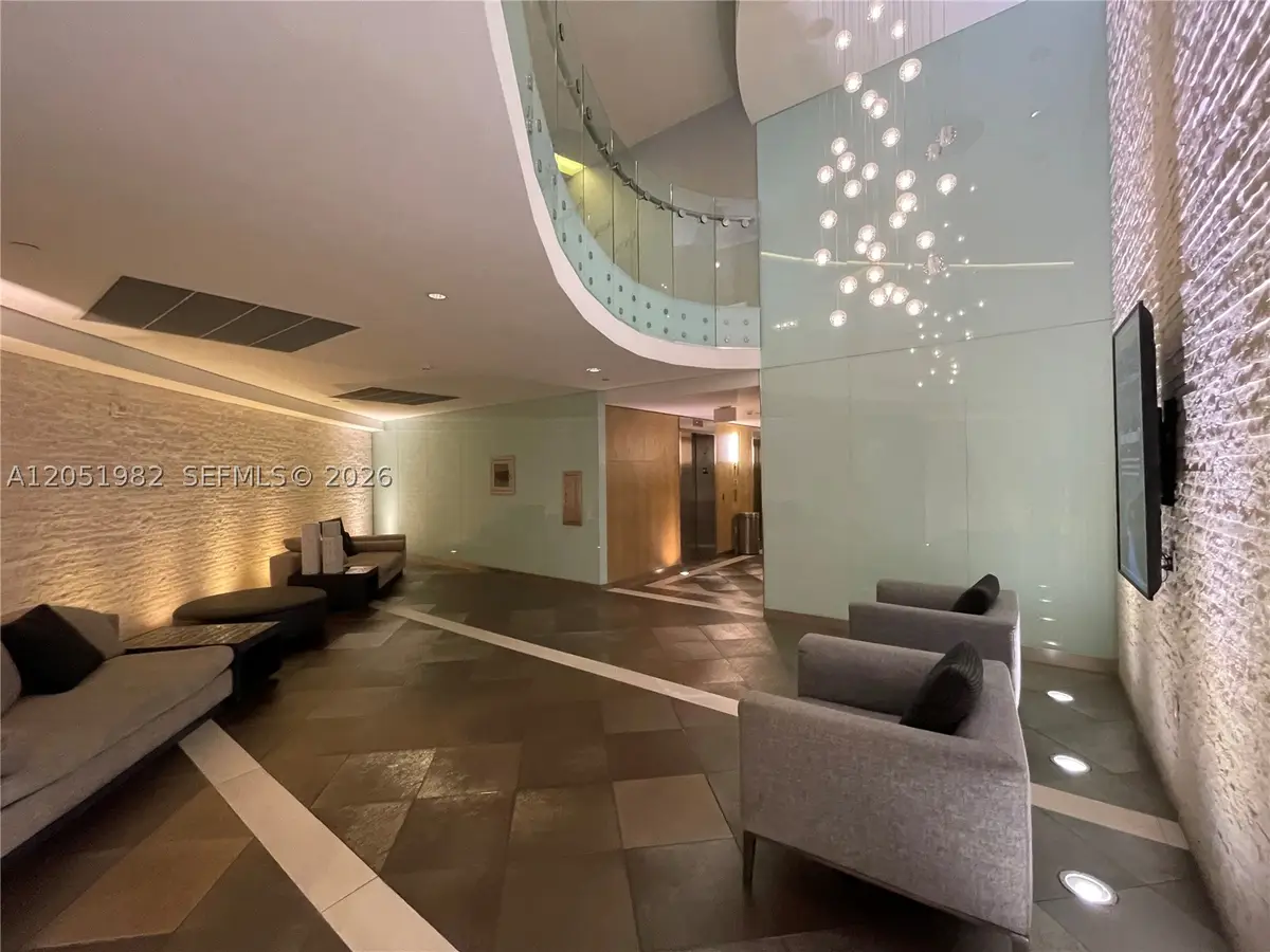 92 SW 3rd St #5012, Miami, FL 33130 - #1
