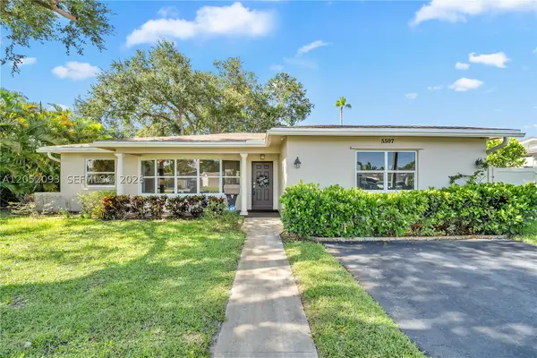 5507 Mckinley St, Hollywood, FL 33021