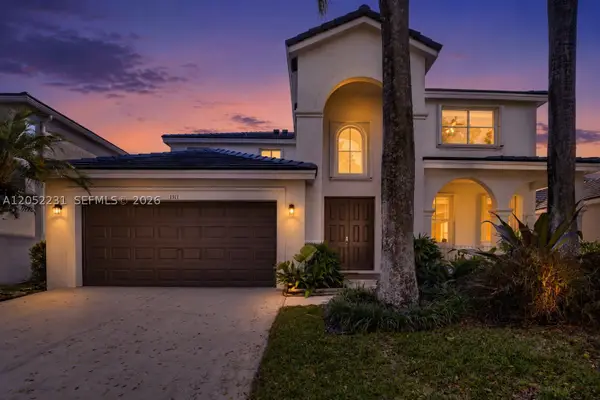 1311 Croton Ct, Weston, FL 33327