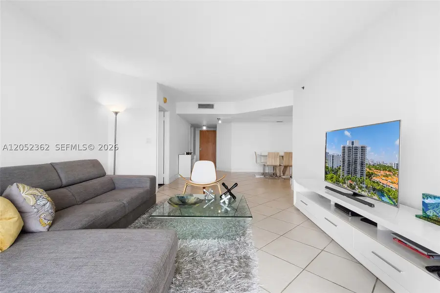 3598 Yacht Club Dr #601+DEN, Aventura, FL 33180 - #3