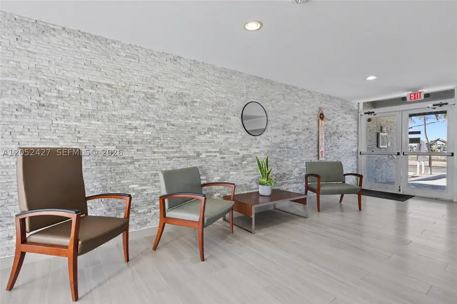 211 S Ocean Dr #205, Hollywood, FL 33019 - #3