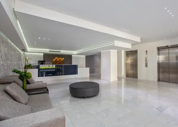 6423 Collins Ave #809, Miami Beach, FL 33141