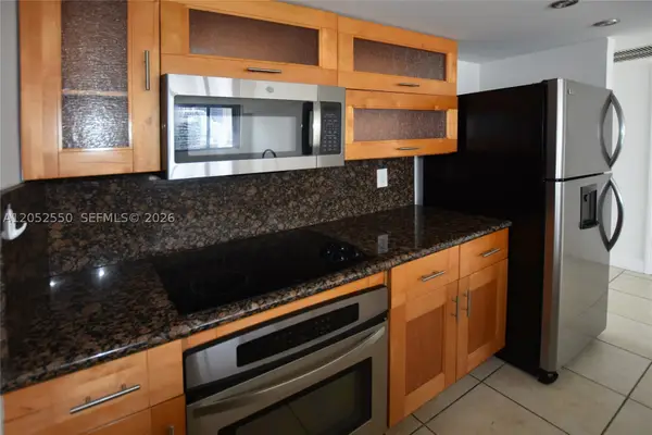 540 Brickell Key Dr #1511, Miami, FL 33131