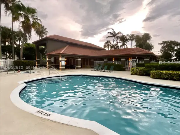 420 S Park Rd #108, Hollywood, FL 33021