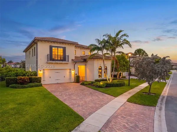 11326 SW 12th St, Pembroke Pines, FL 33025