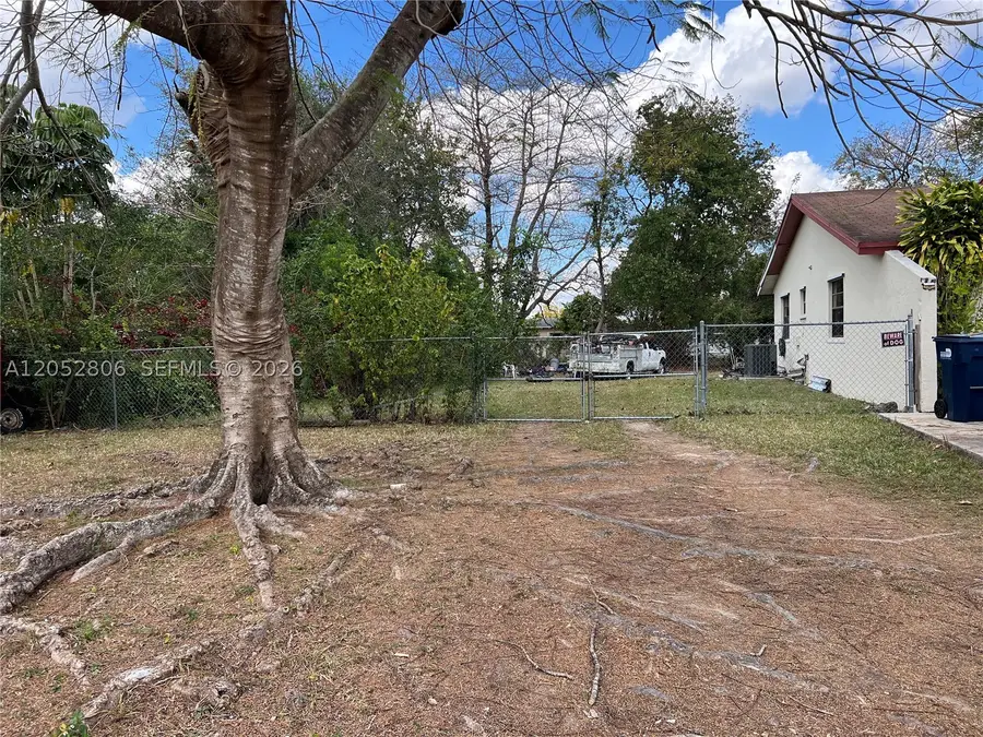 530 SW 5th St, Florida City, FL 33034 - #3