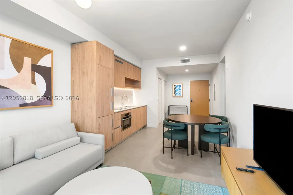 11 NE 6th St #2204, Miami, FL 33132 - #1
