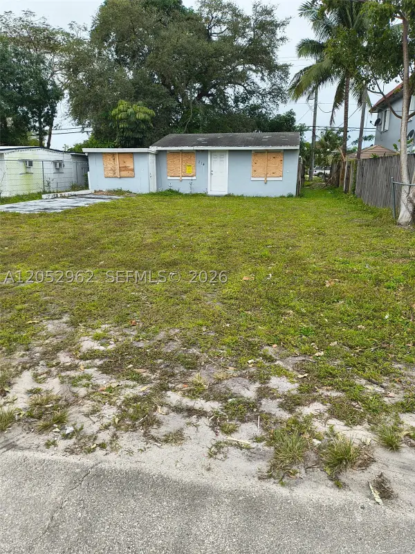 214 N 61st Ter, Hollywood, FL 33024