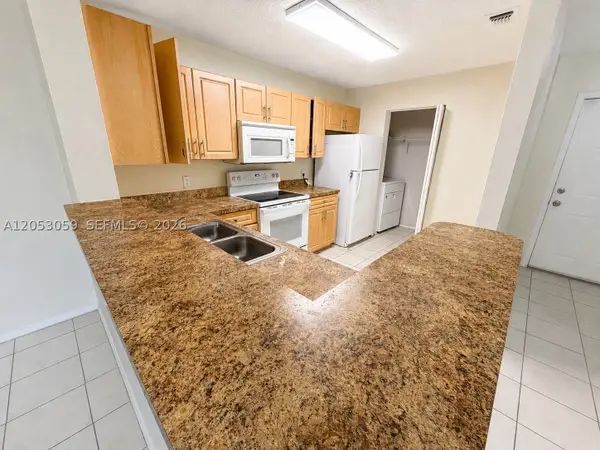 11211 W Atlantic Blvd #108, Coral Springs, FL 33071