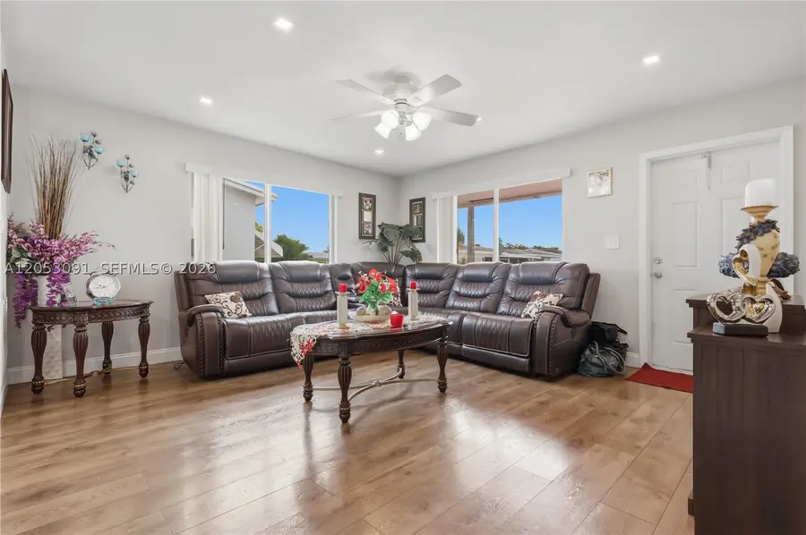 1465 NW 68th Ter, Margate, FL 33063 - #3
