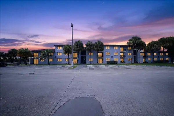 7195 NW 179th St #109, Hialeah, FL 33015