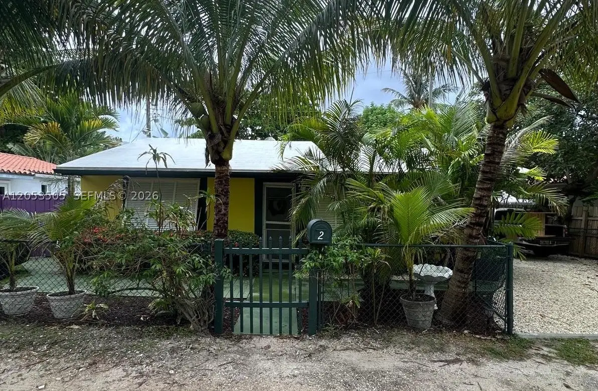 2 Kenmore Ln, Boynton Beach, FL 33435 - #1
