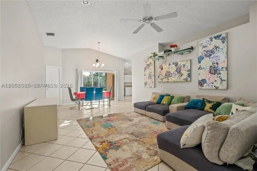 112 Caribe Ct, Greenacres, FL 33413 - #2