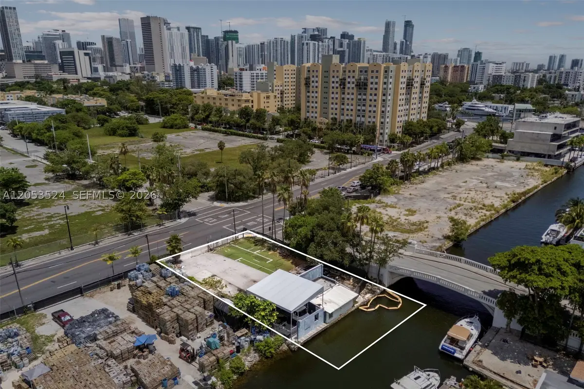 700 NW 7th Ave, Miami, FL 33136 - #1