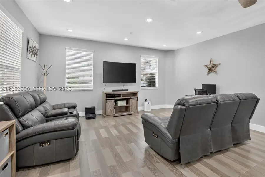 14633 SW 13th St, Pembroke Pines, FL 33027 - #3