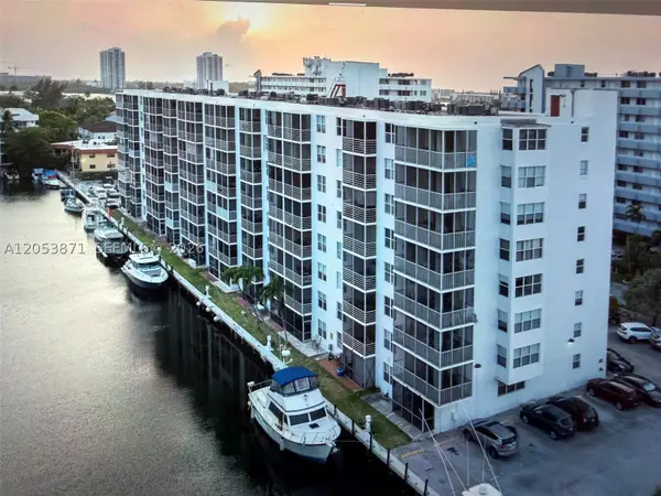 Address Withheld By Seller, North Miami Beach, FL 33160