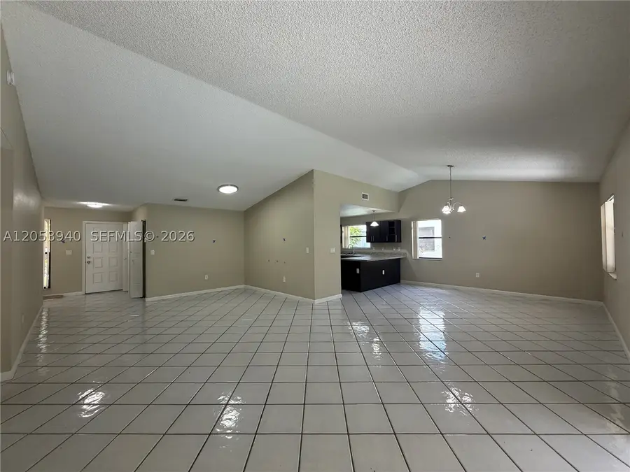 15600 Gauntlet Hall Mnr, Davie, FL 33331 - #3
