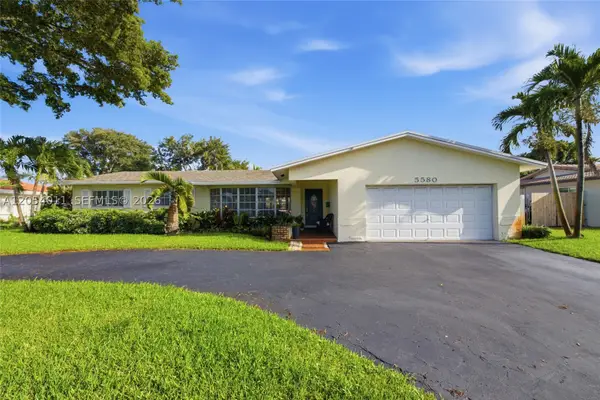 5580 SW 7th St, Plantation, FL 33317