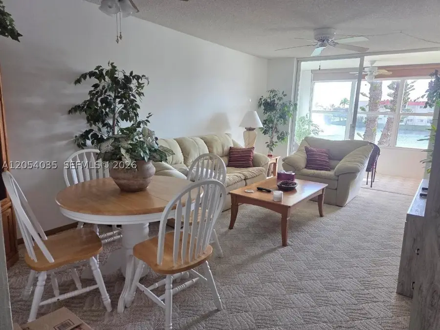2950 W Sunrise Lakes Dr #208, Sunrise, FL 33322 - #3