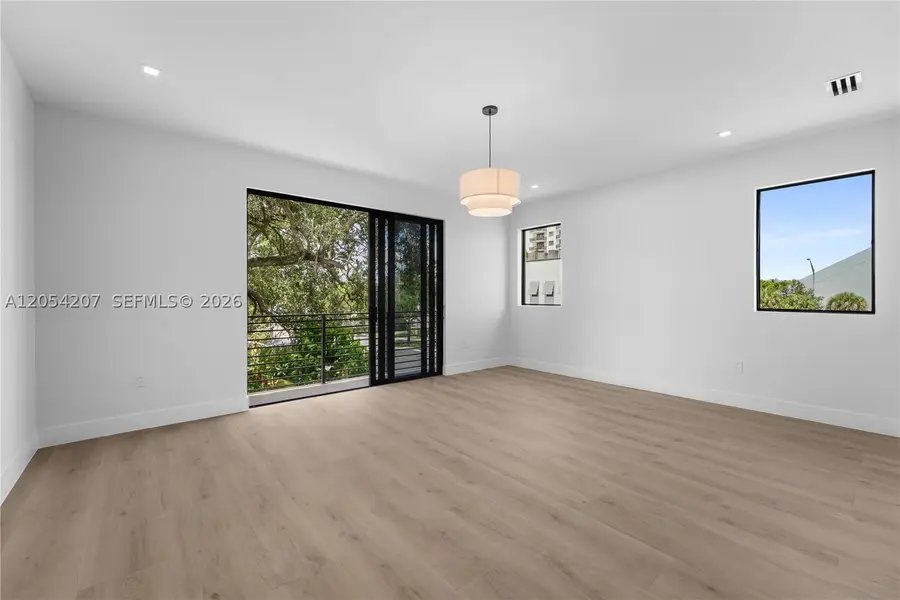 2735 SW 23rd Ter, Miami, FL 33145 - #2