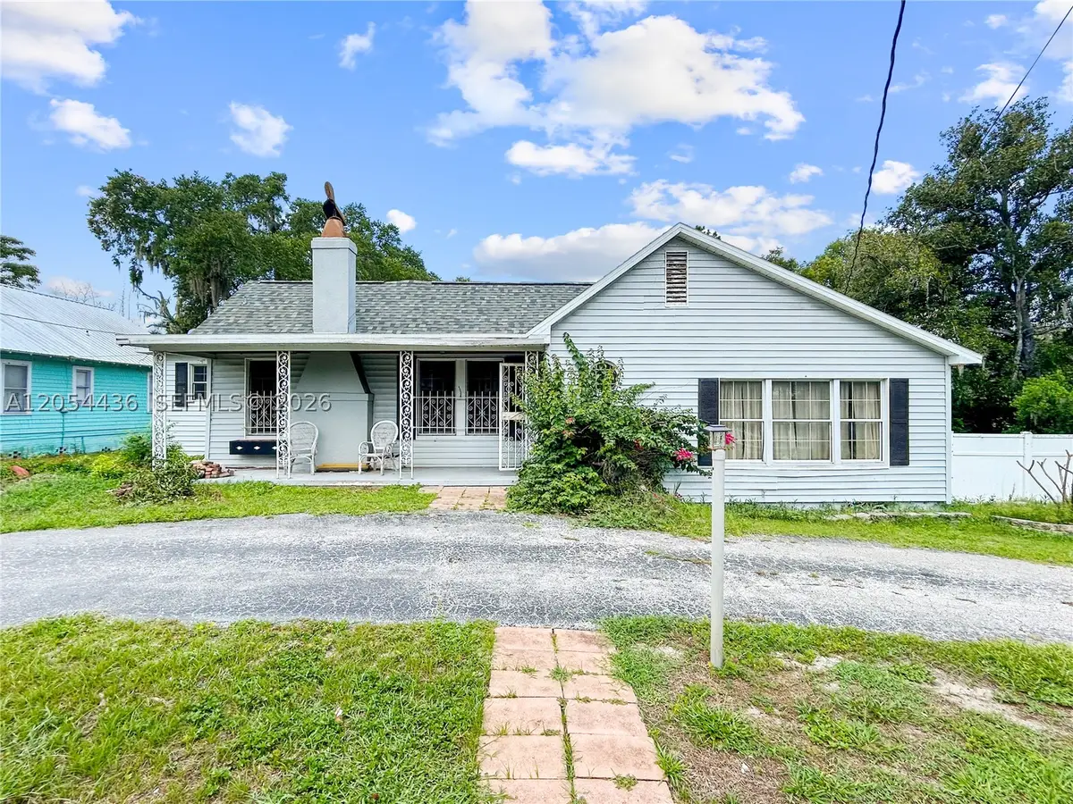 211 N 12th St, Leesburg, FL 34748 - #1