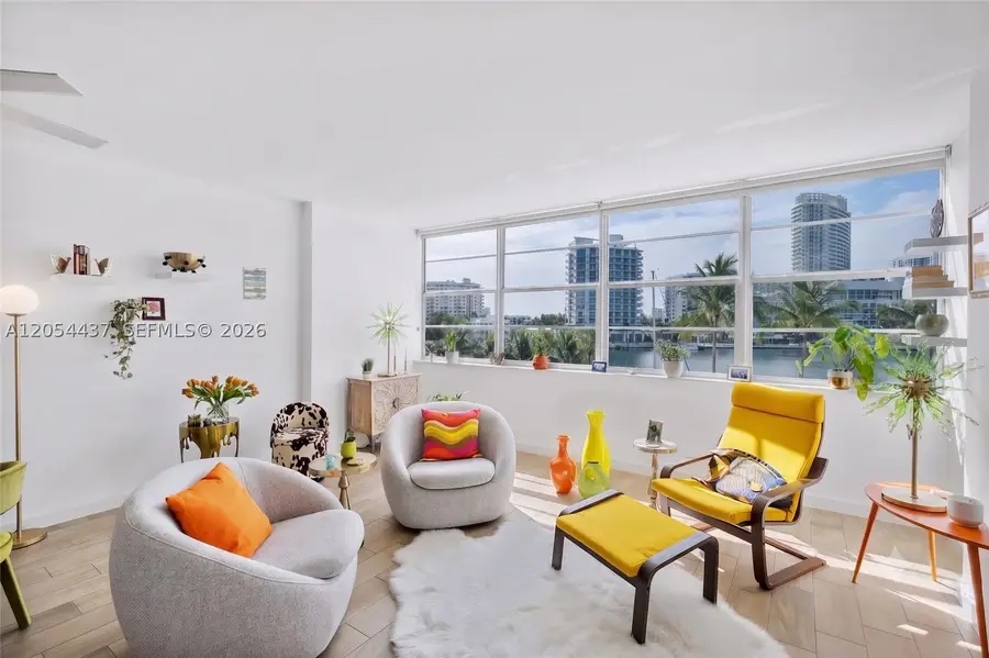 20 Island Ave #315, Miami Beach, FL 33139 - #2