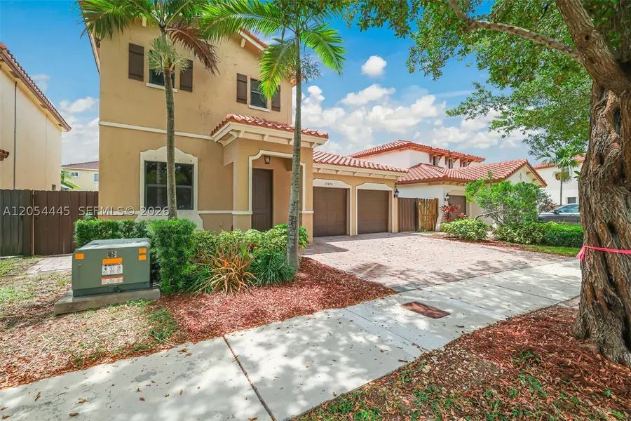 17670 SW 154th Pl, Miami, FL 33187 - #2