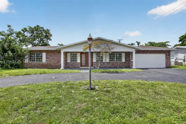 5620 SW 8th St, Plantation, FL 33317