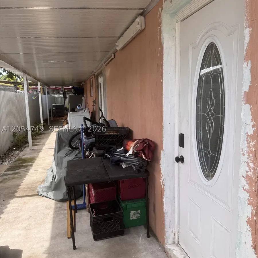758 E 20th St, Hialeah, FL 33013 - #2