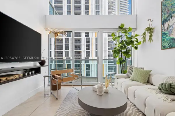 41 SE 5th St #510, Miami, FL 33131