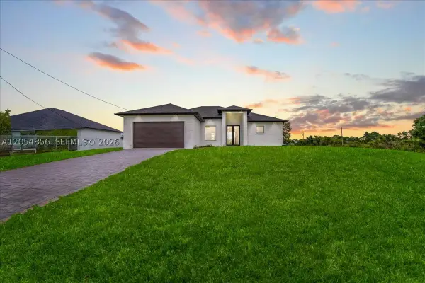 3371 Meadow Rd, Lehigh Acres, FL 33974