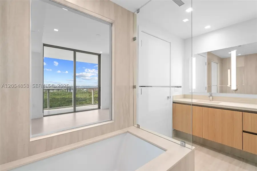2411 Laguna Circle #1604, North Miami, FL 33181 - #2