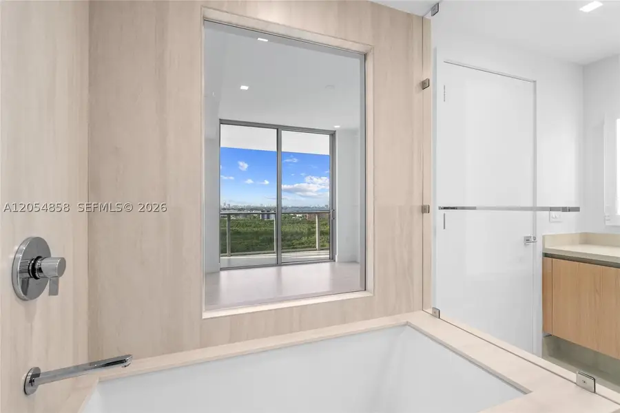 2411 Laguna Circle #1604, North Miami, FL 33181 - #3