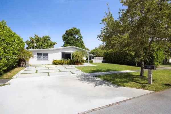 18681 Belview Dr, Cutler Bay, FL 33157