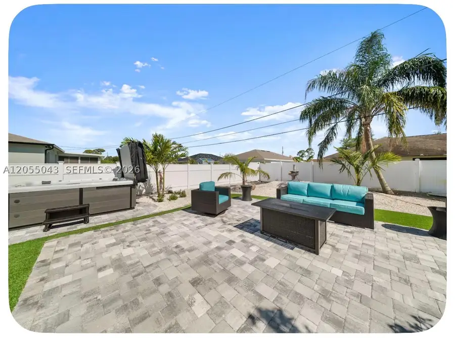466 SW Prado Ave, Port Saint Lucie, FL 34983 - #2