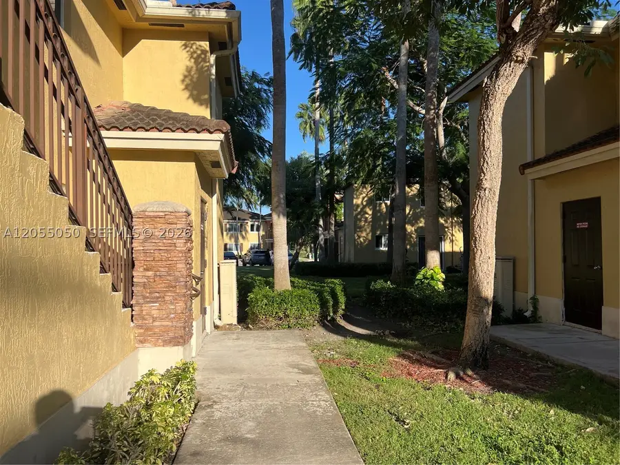 985 NE 33rd Ter #104, Homestead, FL 33033 - #2