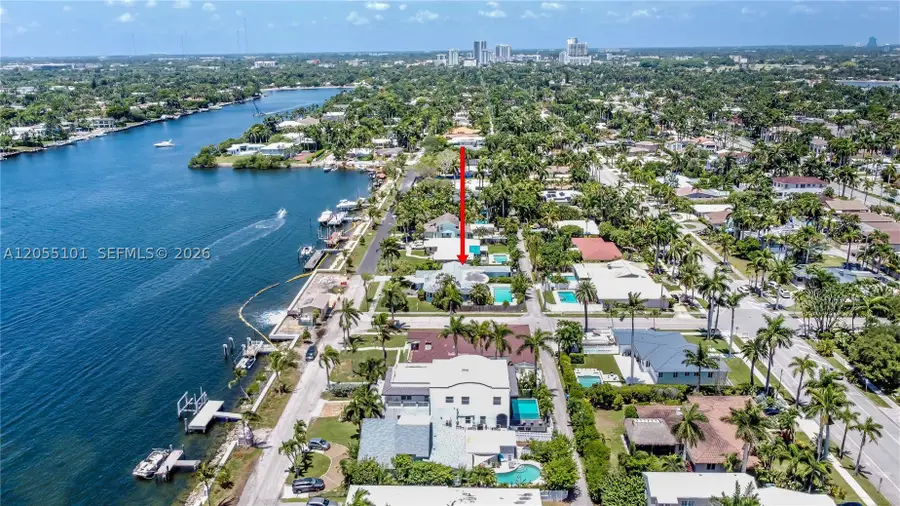 803 N Southlake Dr, Hollywood, FL 33019 - #2
