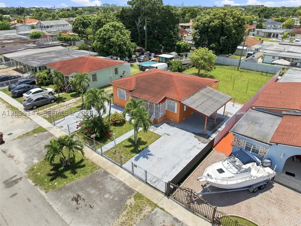 636 E 48th St, Hialeah, FL 33013 - #1